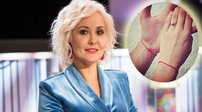 Василиса Володина рассказала, как правильно носить красную нить на запястье каждому знаку зодиака