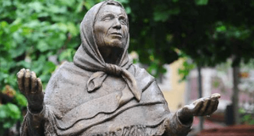 Срочно смотри совет от Ванги! Выбросьте 3 вещи, которые отталкивают деньги и удачу!