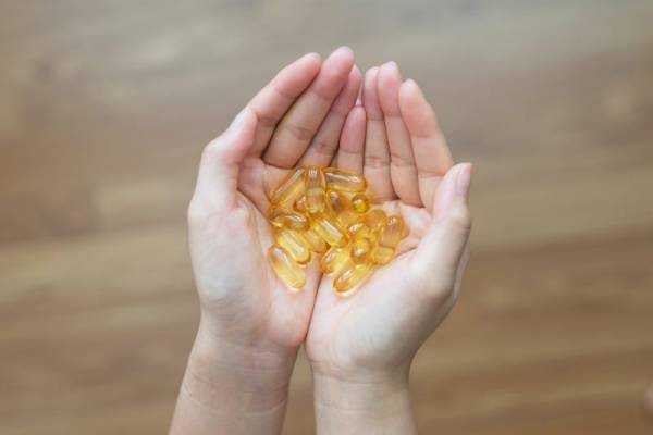 Чем полезен рыбий жир? Полезные свойства рыбьего жира, возможный вред и противопоказания