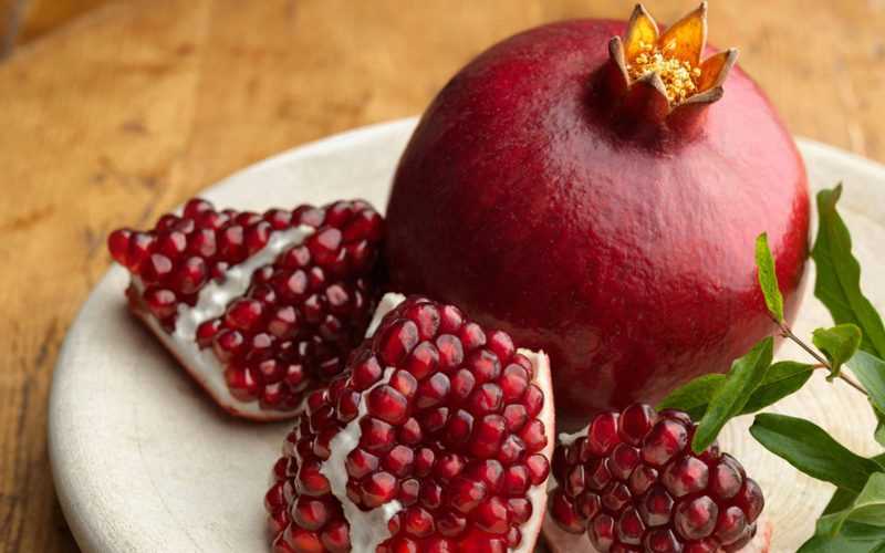 Гранат без косточек: бывает ли, в чем польза бессемянных сортов граната