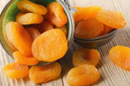 Чем полезна курага (сушеный абрикос) для организма человека: для женщин и мужчин