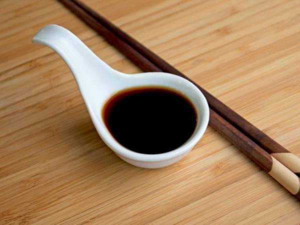Соевый соус: польза и вред, полезные свойства для женщин