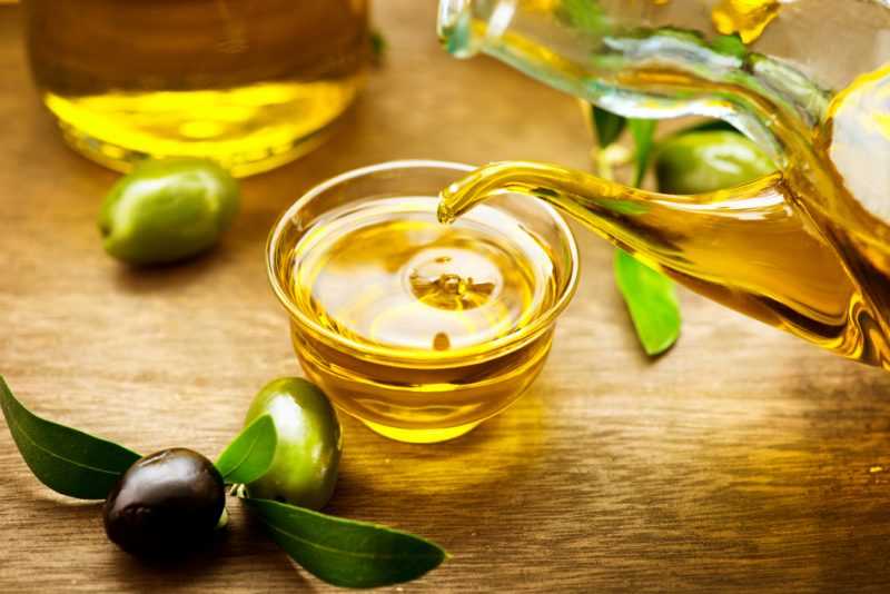Оливковое масло (Olive Oil): полезные свойства и противопоказания