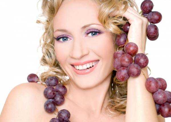 Можно ли есть виноград с косточками? Полезны ли косточки винограда, что в них содержатся?