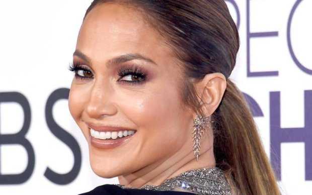 Самые дорогие подарки, преподнесенные знаменитостям в честь рождения ребенка