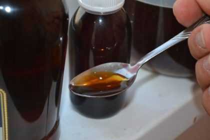 Настойка из пчелиного подмора: лечебные свойства, способы приготовления, применение