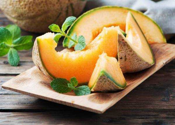 Дыня: польза и вред для организма