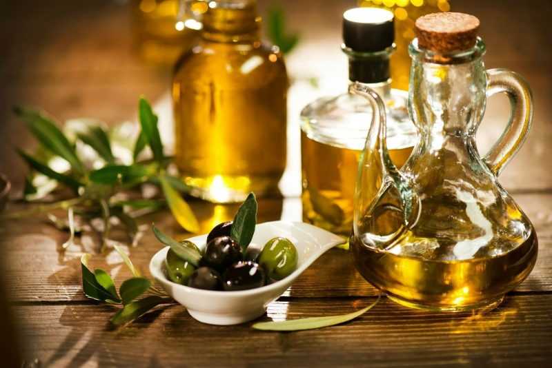 Оливковое масло (Olive Oil): полезные свойства и противопоказания