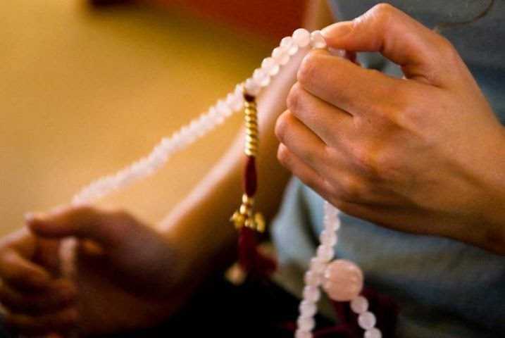 5 самых сильных мантр на богатство и процветание