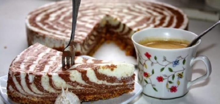 Красивый и вкусный творожный торт без выпечки. Превосходный десерт на праздничный стол!