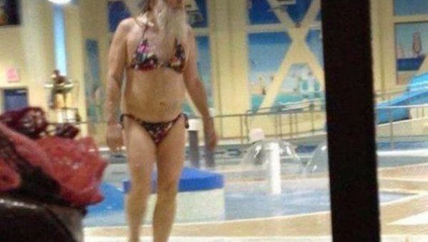 13 сумасшедших купальных костюмов. Зачем они это надели?