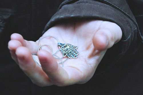 Как пользоваться амулетом хамса, советы и инструкции