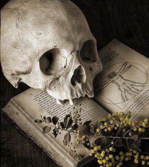 Какими способами навести на недруга порчу по фотографии