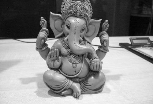 Тибетские мантры денег помогут разбогатеть