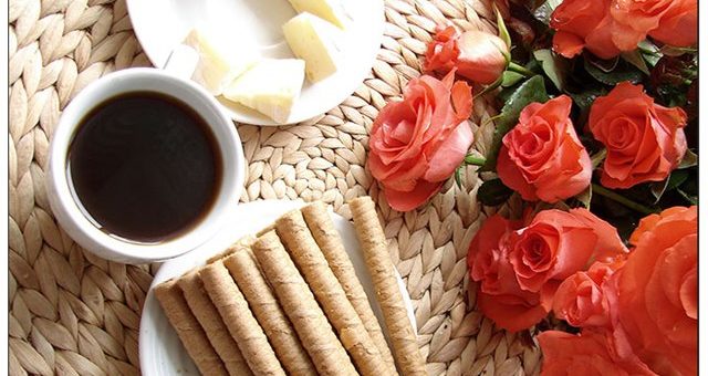 Что подавать с кофе - правила этикета!