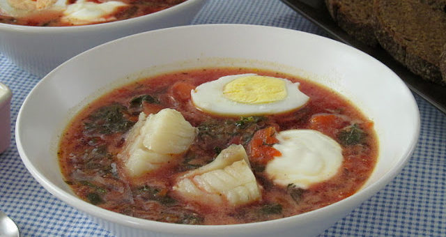 Зелёный борщ с рыбой и щавелем