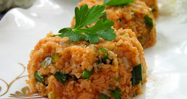 Салат из цветной капусты (Karnabahar kısırı)