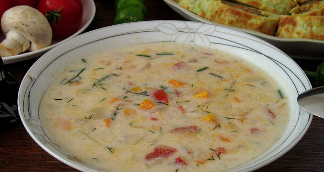Сметанный суп с рисом и овощами