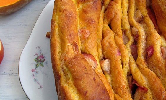 Сладкий тыквенный хлеб с яблоком (Pumpkin apple pull apart bread)