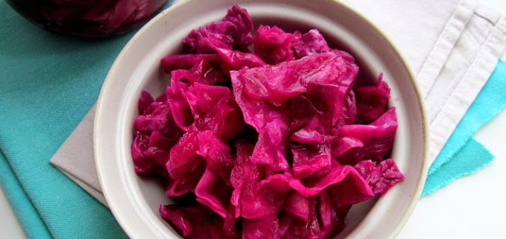 Маринованная красная капуста по-турецки (Kırmızı Lahana Turşusu)