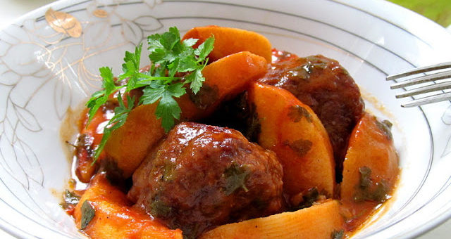 Кёфте с айвой (Ayva Köftesi)