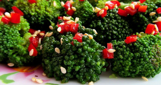 Брокколи в тайском стиле