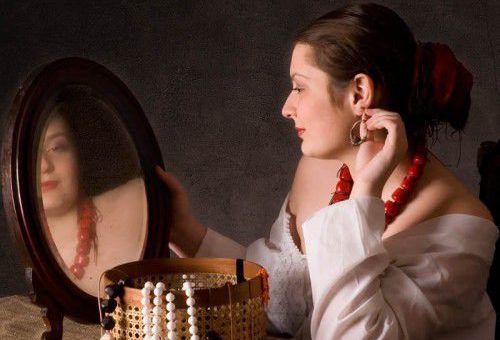 Как заговорить крем на красоту и молодость