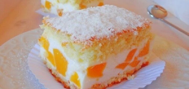 Торт с нежнейшим кремом из творога, взбитых сливок и персиков