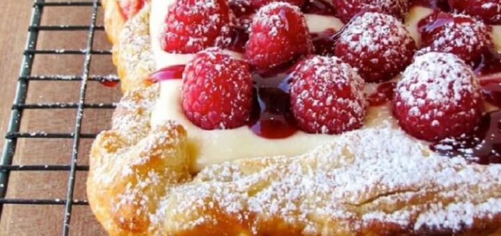 Быстрый Пирог с малиной и творогом. Пока закипает чайник…Начнем!