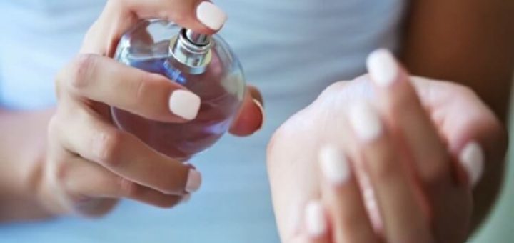 Как закрепить аромат духов на весь день? Очень простой трюк! Теперь пользуюсь только так