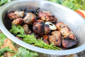 Вкусный шашлык из свинины: простой рецепт с фото