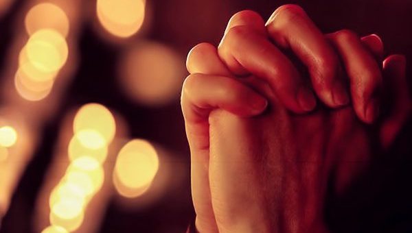 Молитва "Отче наш": текст на русском языке, как правильно читать