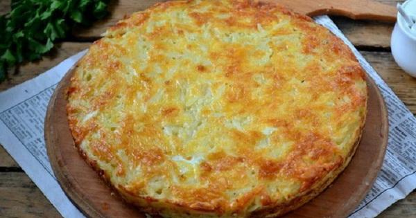 Запеканка из тертого картофеля с сыром и чесноком — простая и невероятно вкусная!