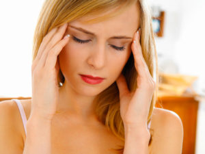 Заговор от головной боли: как правильно выполнить, примеры