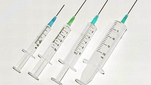 К чему снится шприц по сонникам Лонго, Миллера, Фрейда