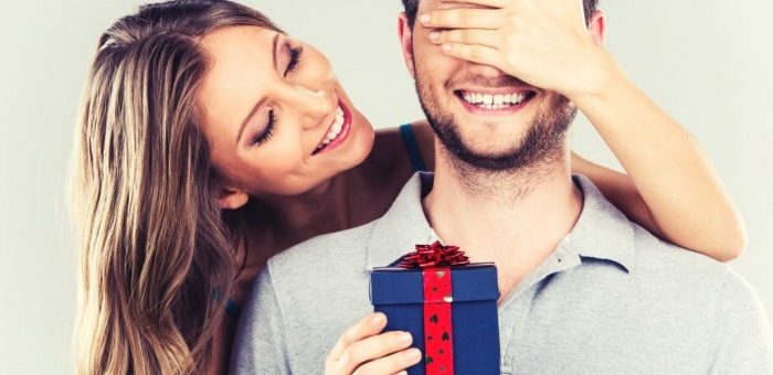 Что подарить мужчине на 23 февраля: лучшие подарки по Знаку Зодиака