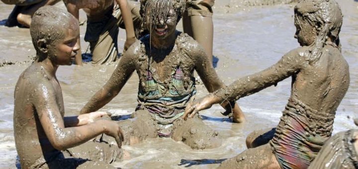 К чему снится грязь на дороге. Основные толкования сонников