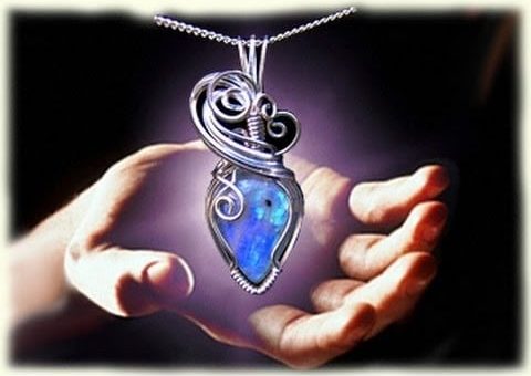 Амулеты, обереги и талисманы - в чем сходство и отличие