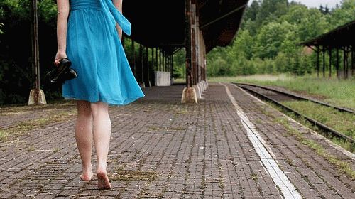 К чему снится ходить босиком?