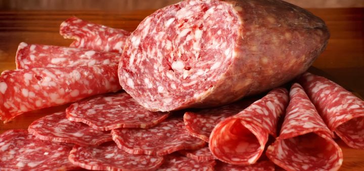 К чему снится колбаса по сонникам Фрейда, Ванги, Цветкова