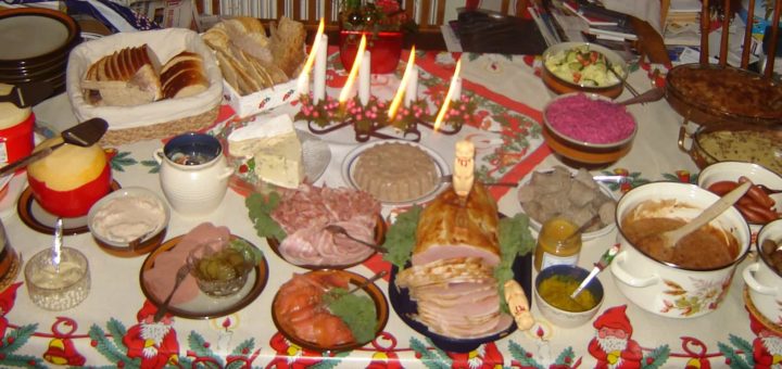 К чему снится застолье, дружеская вечеринка по сонникам