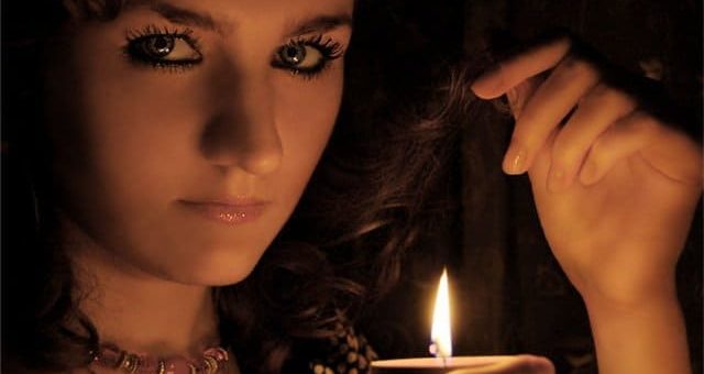 Как снять порчу с себя и близкого человека самостоятельно - действенные обряды