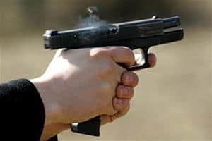 К чему снится стрелять из пистолета во сне по сонникам Ванги и Миллера