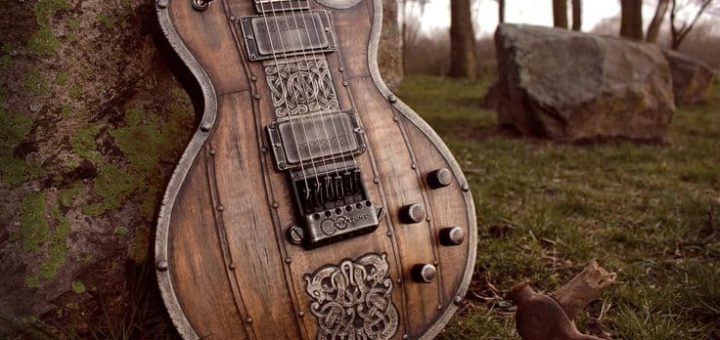 К чему снится гитара и толкование сновидения с гитарой по сонникам