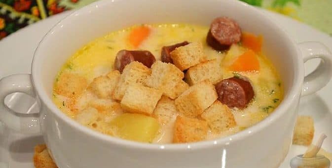 К чему снится суп во сне по сонникам Ванги, Миллера и медиума Хассе.