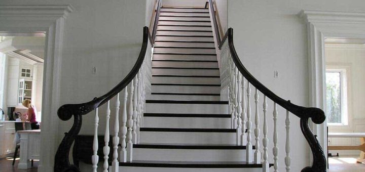 К чему снится лестница по сонникам Ванги, Фрейда и Миллера.