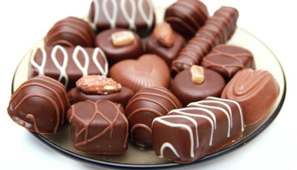 К чему снятся конфеты по сонникам Миллера, Фрейда