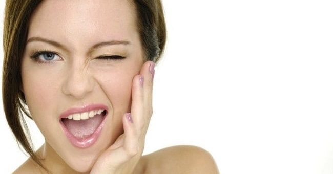 Чешется правая щека - примета; чешется левая и обе щеки