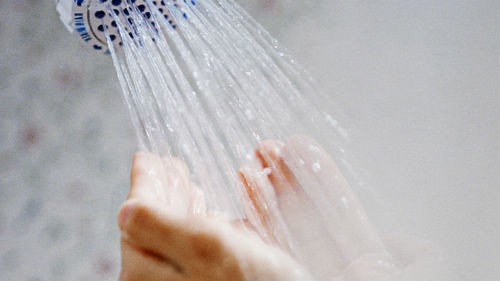 К чему снится мыться во сне по сонникам Миллера, Ванги