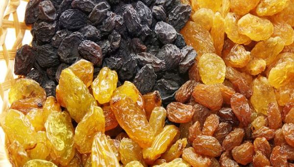 К чему снится изюм по сонникам Фрейда, Миллера, кулинарному